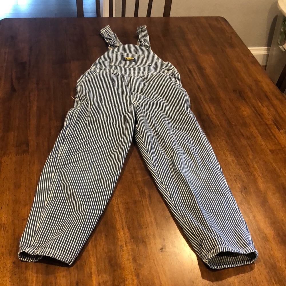 Boys Oshkosh b’gosh striped bib overalls